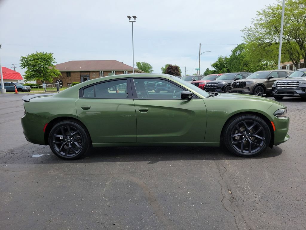 Used 2023 Dodge Charger SXT w/ Blacktop Package RWD image 3