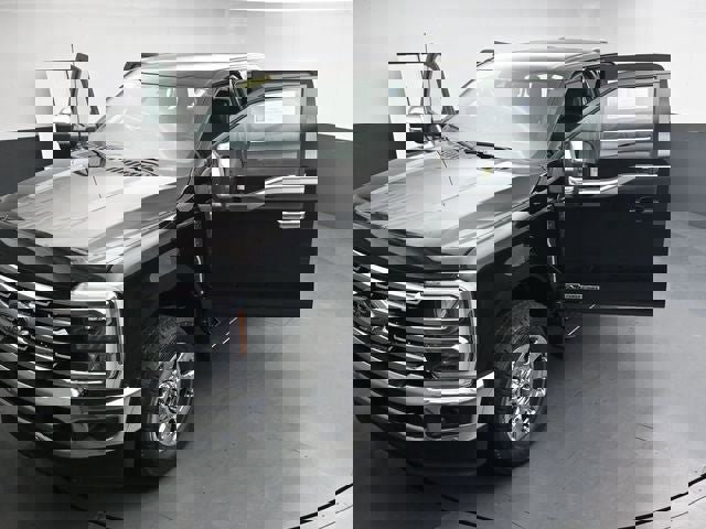 Certified 2025 Ford F350 Lariat w/ Lariat Ultimate Package AWD/4WD image 40