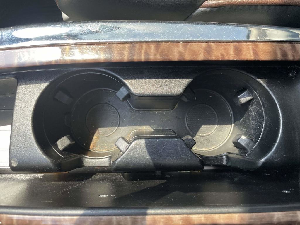 Used 2020 Nissan Armada SL w/ Premium Package image 18