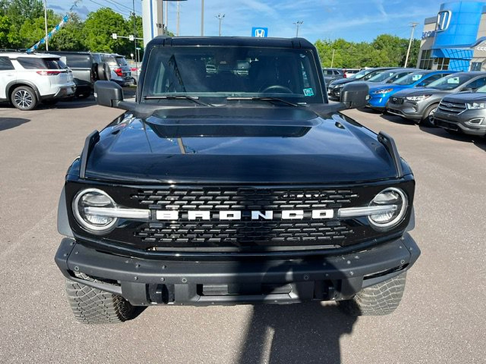Certified 2024 Ford Bronco Wildtrak AWD/4WD image 3