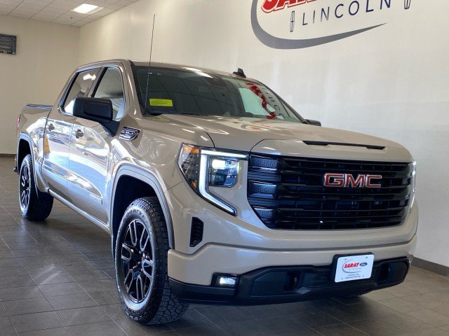 Used 2022 GMC Sierra 1500 Elevation AWD/4WD image 2