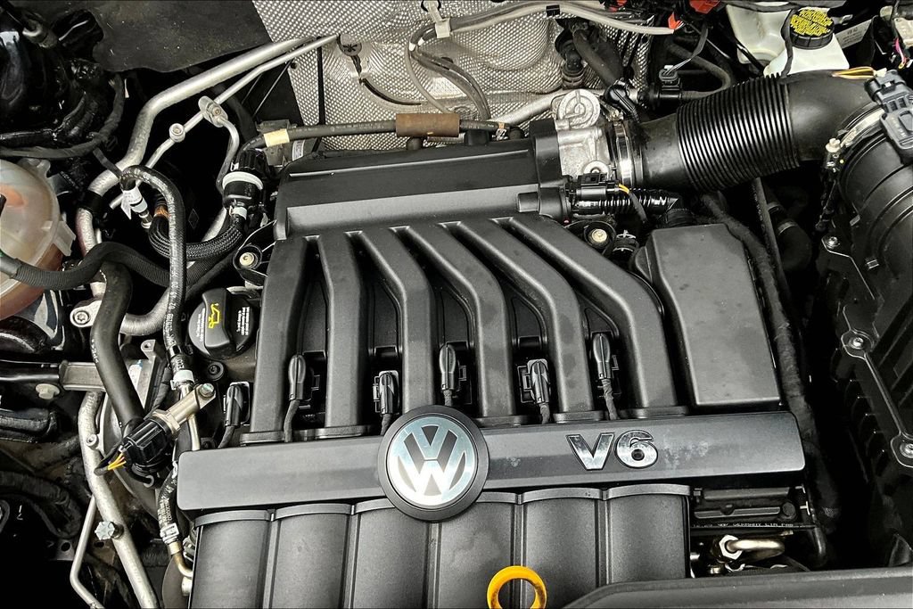 Used 2021 Volkswagen Atlas SEL R-Line w/ MDO Package (Bench Seat) AWD/4WD image 34