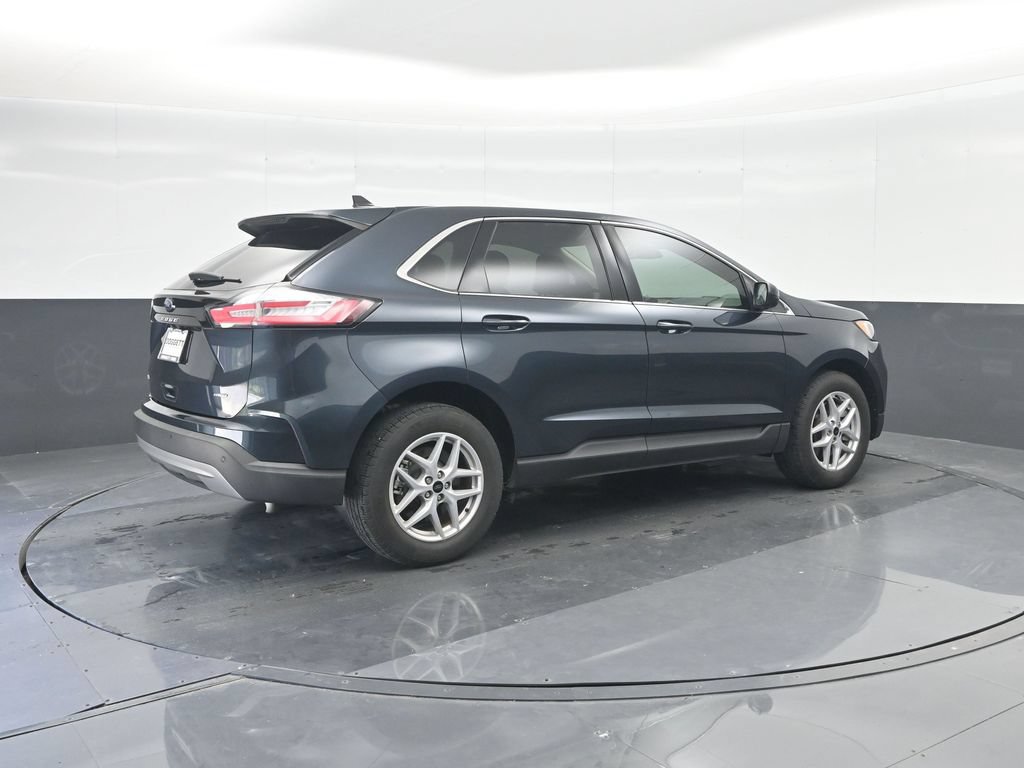 Certified 2024 Ford Edge SEL w/ Convenience Package AWD/4WD image 5