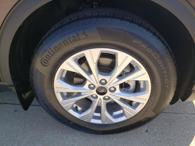 Certified 2023 Ford Escape Active AWD/4WD image 24