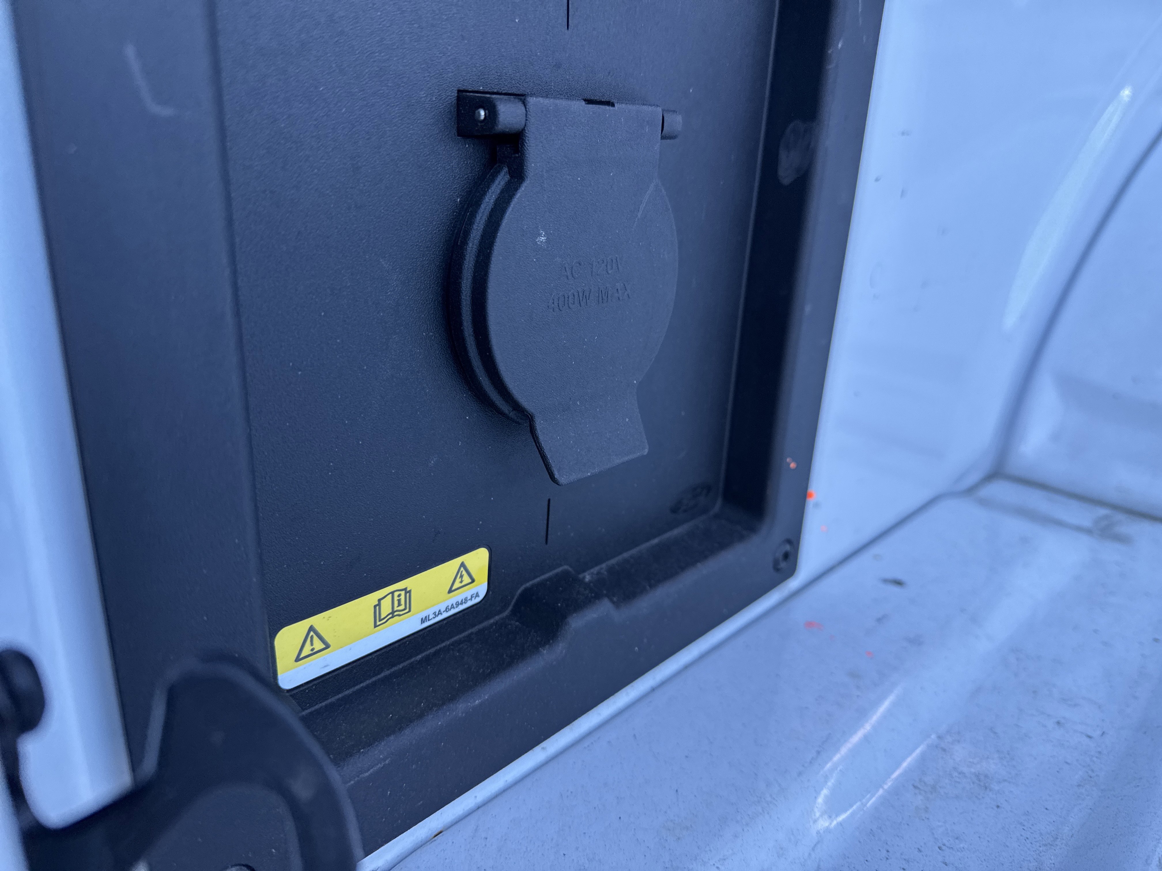 Certified 2023 Ford F150 Lariat image 30