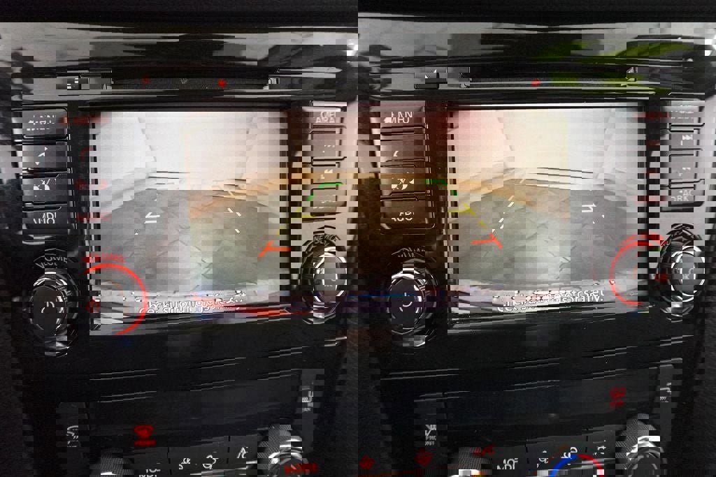 Used 2021 Nissan Rogue Sport SV image 18