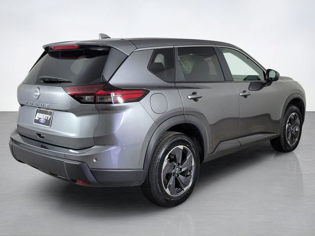 Used 2026 Nissan Rogue SV FWD image 3