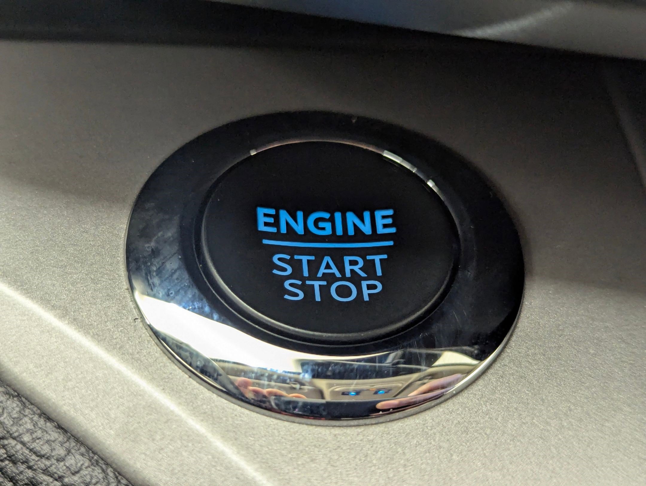 Certified 2024 Ford Explorer XLT w/ Equipment Group 202A image 30