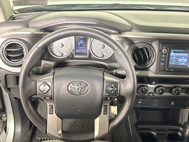 Used 2018 Toyota Tacoma SR5 AWD/4WD image 29