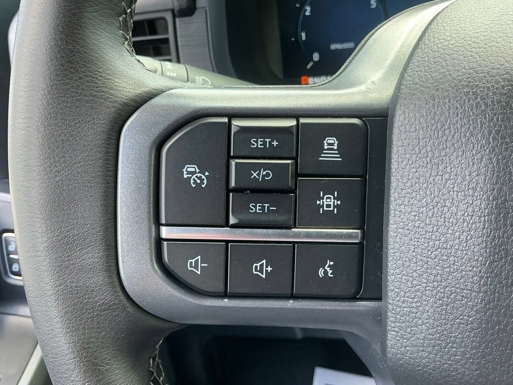 Certified 2025 Ford F150 XLT w/ Equipment Group 302A MID AWD/4WD image 39