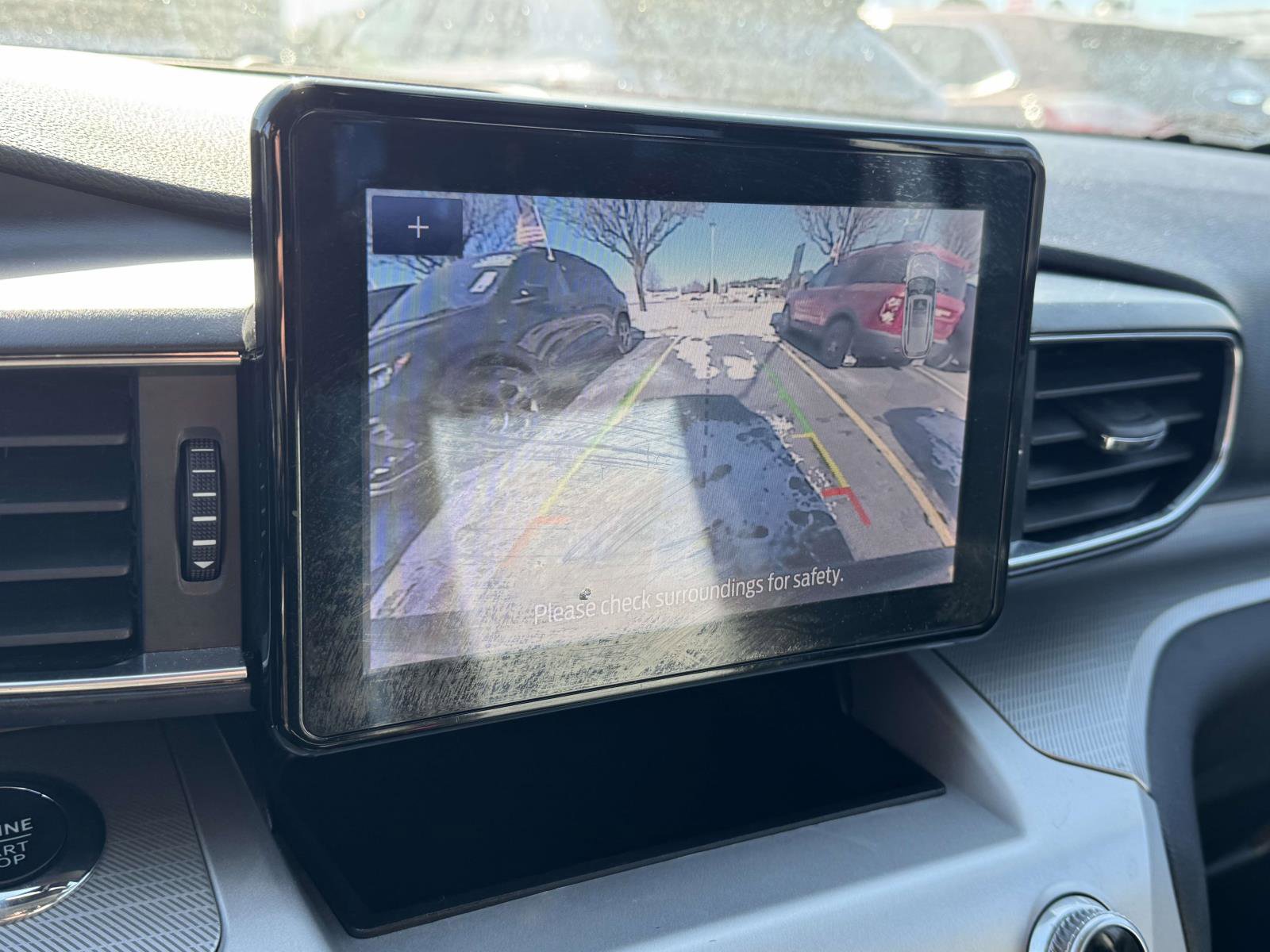 Certified 2022 Ford Explorer XLT w/ Equipment Group 202A image 24