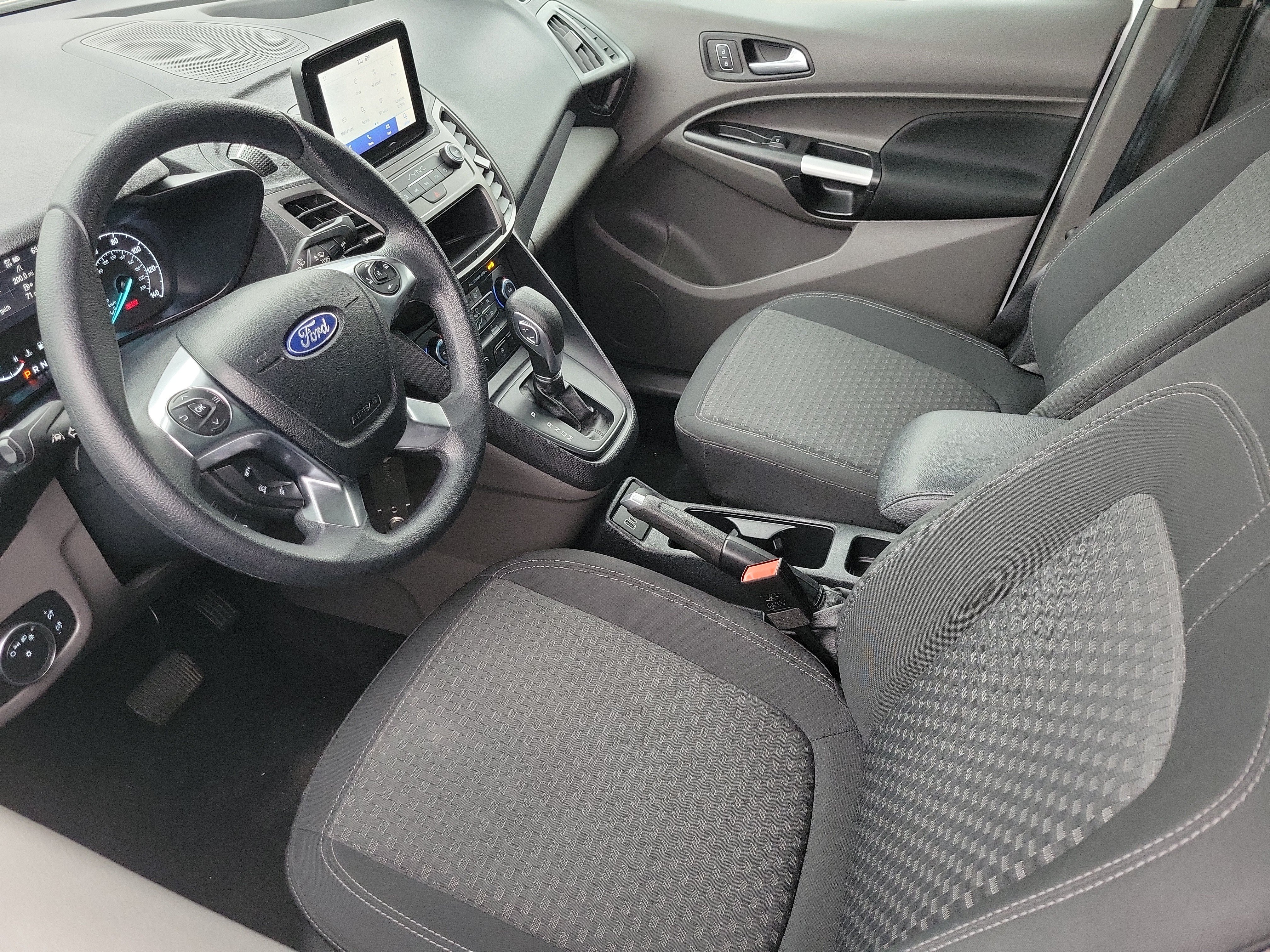 Certified 2022 Ford Transit Connect XLT FWD image 3