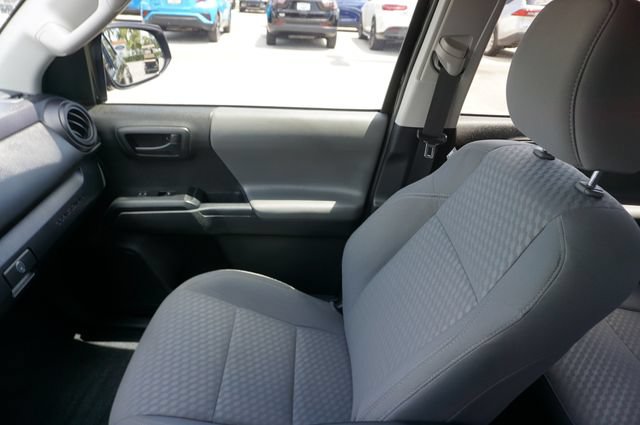 Used 2022 Toyota Tacoma SR w/ SR Convenience Package RWD image 25