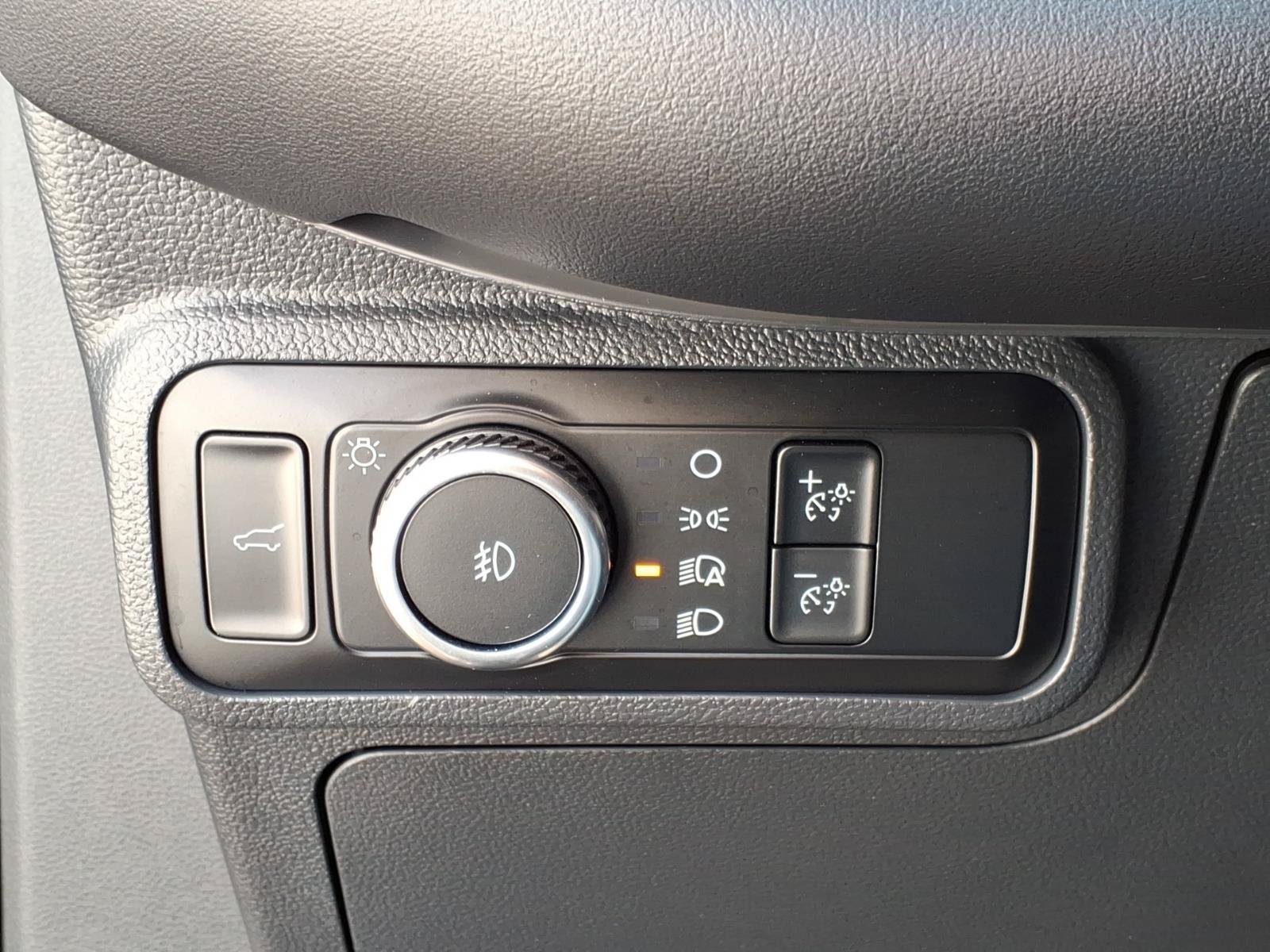 Certified 2025 Ford Explorer ST AWD/4WD image 17