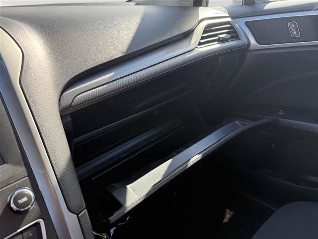 Certified 2019 Ford Fusion SE FWD image 29