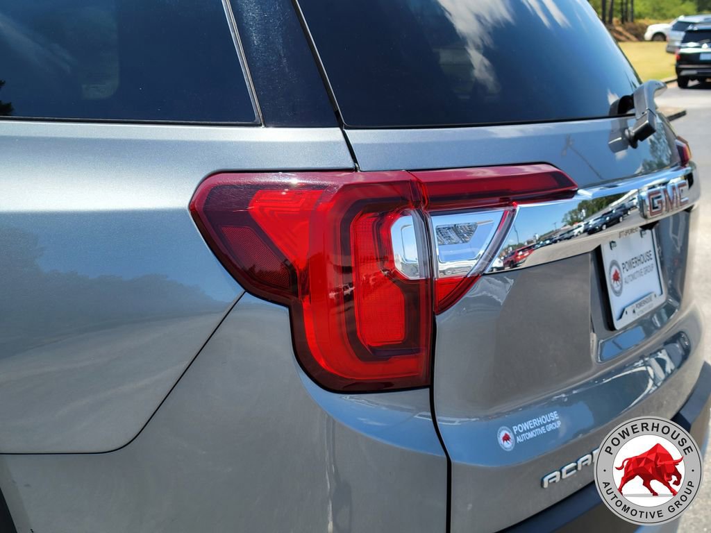 Used 2023 GMC Acadia SLT FWD image 13