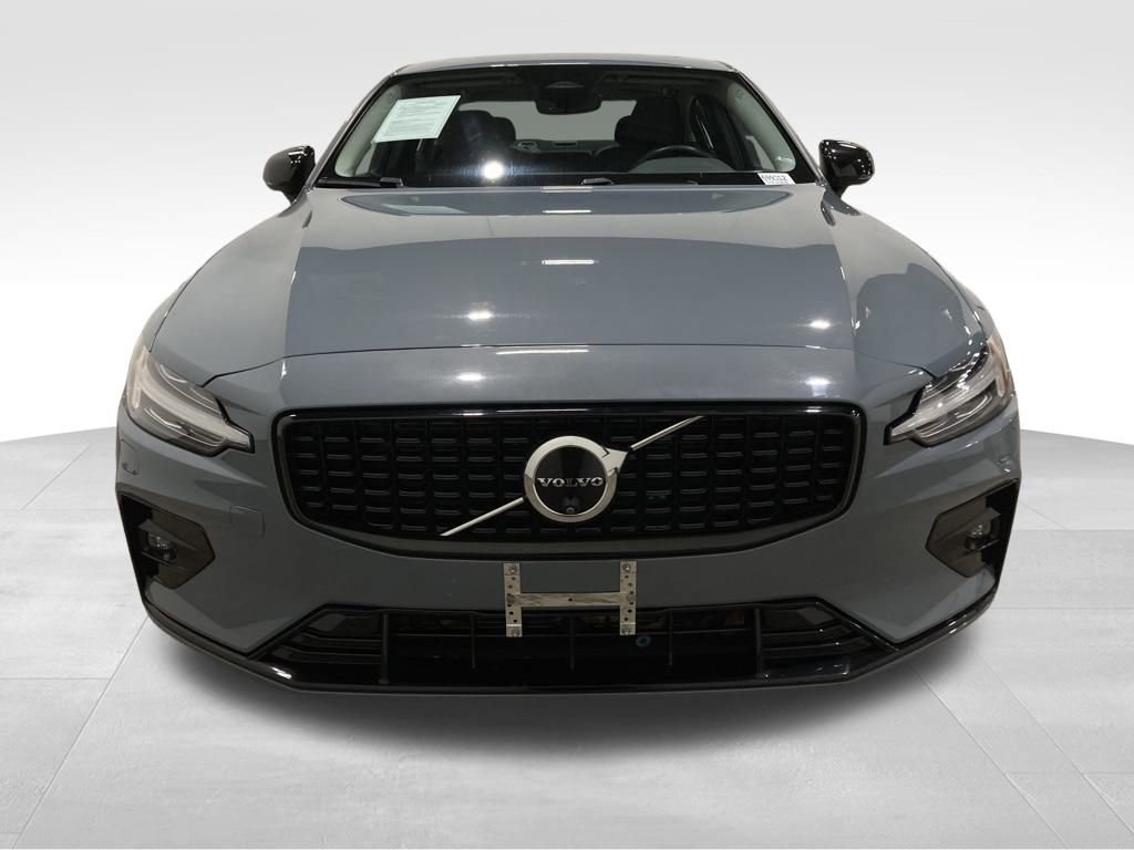 Used 2024 Volvo S60 B5 Plus image 8