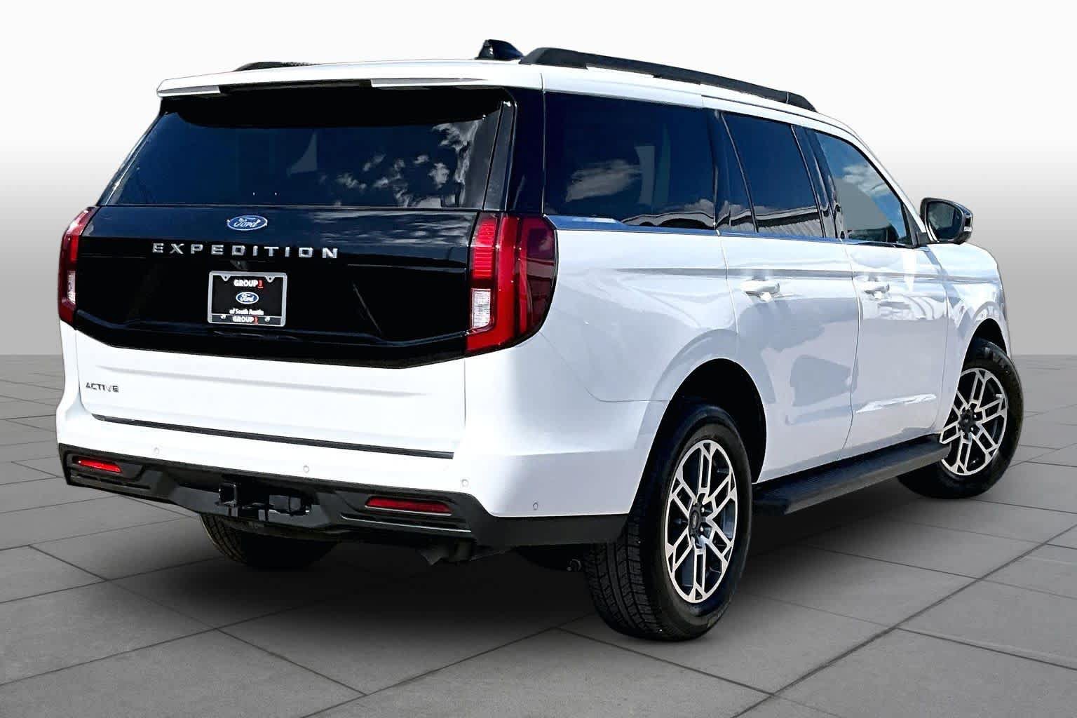 Certified 2025 Ford Expedition Active RWD image 6