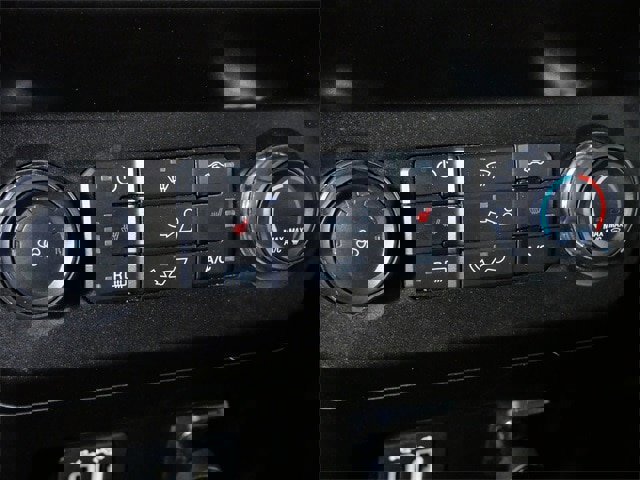 Certified 2019 Ford F150 XLT w/ Equipment Group 302A Luxury image 22