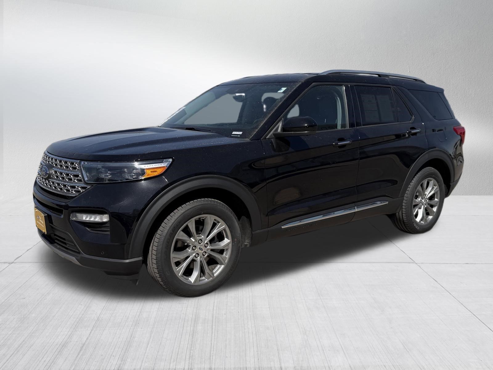 Certified 2023 Ford Explorer Limited w/ Class IV Trailer Tow Package AWD/4WD image 3