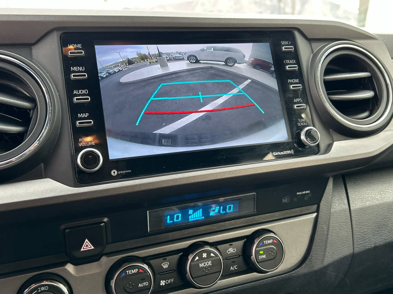 Used 2023 Toyota Tacoma TRD Off-Road image 41