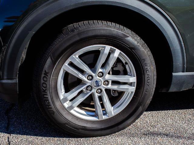 Certified 2023 Ford Explorer XLT w/ Equipment Group 202A image 5