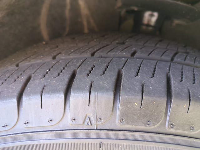 Used 2019 Chrysler Pacifica Touring-L FWD image 12