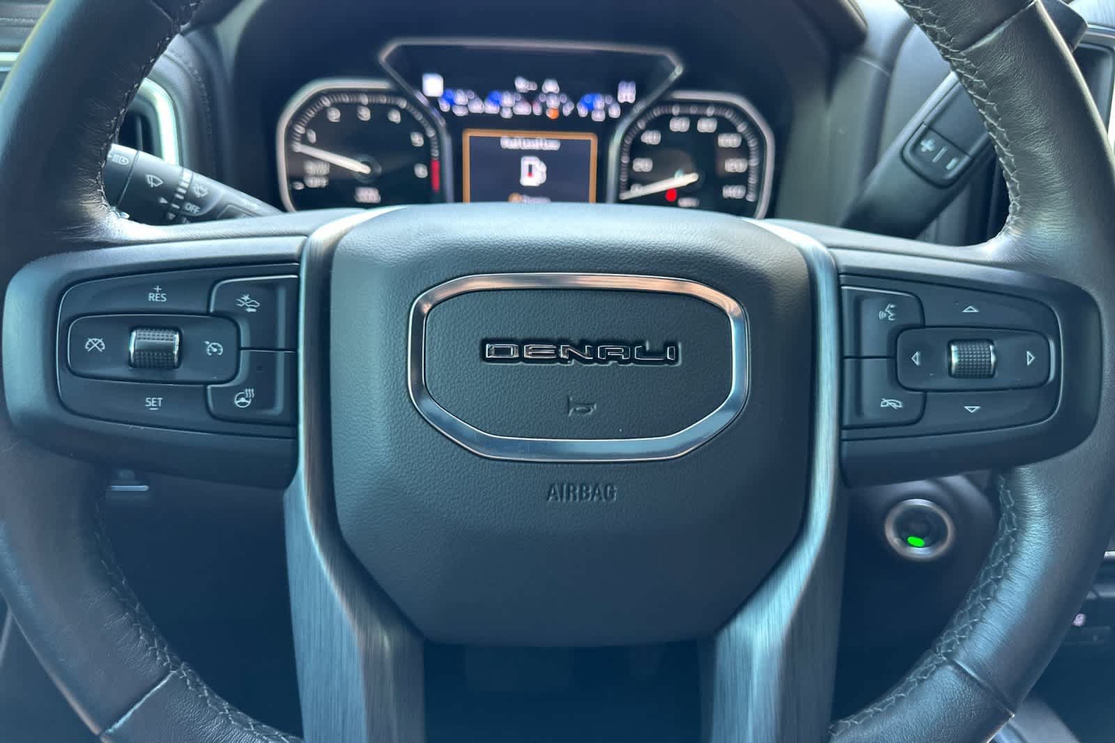 Used 2020 GMC Sierra 1500 Denali w/ Denali Premium Package AWD/4WD image 23