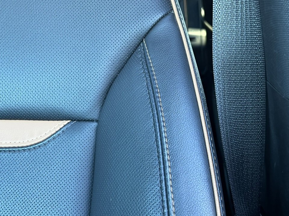 Used 2023 GMC Yukon XL AT4 image 22