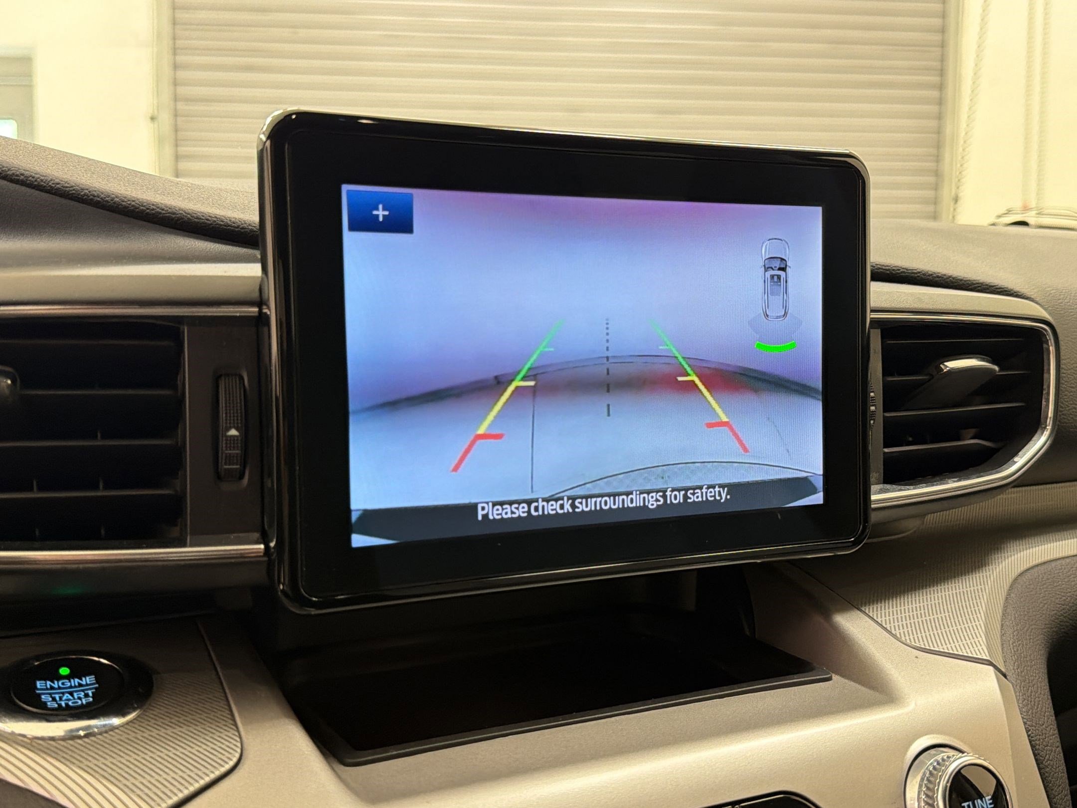 Certified 2021 Ford Explorer XLT w/ Equipment Group 202A RWD image 24