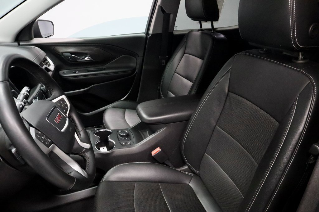 Used 2024 GMC Terrain SLT image 24