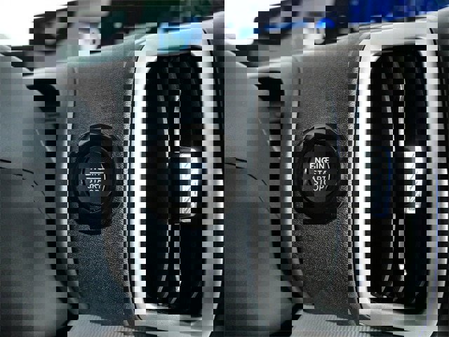 Certified 2025 Ford Expedition Max Active image 24