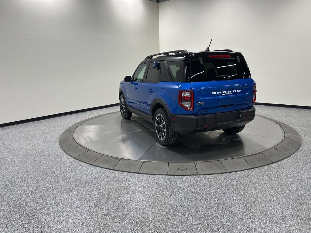 Certified 2022 Ford Bronco Sport Outer Banks w/ Tech Package image 9