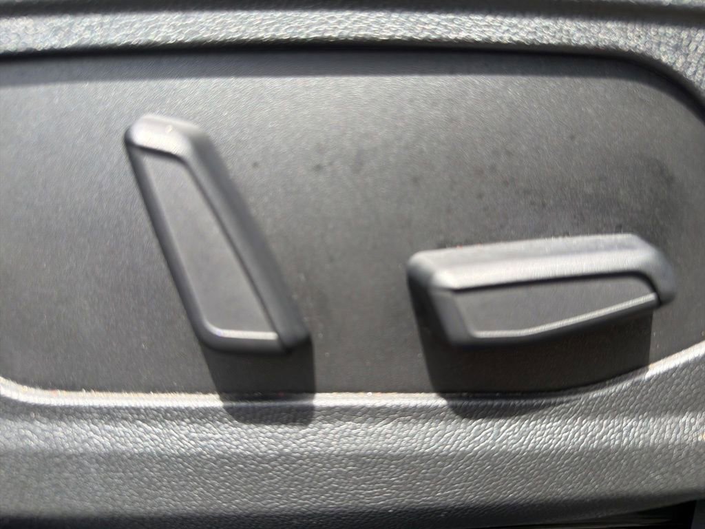 Used 2023 Kia Sorento SX AWD/4WD image 34