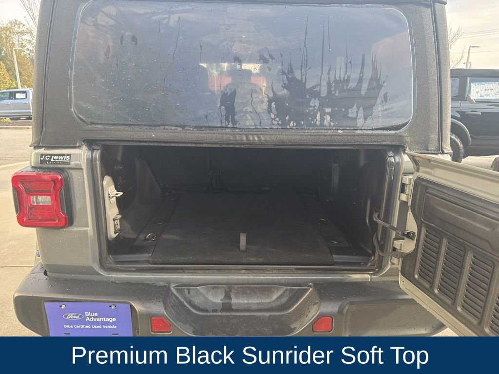 Used 2019 Jeep Wrangler Unlimited Sahara w/ LED Lighting Group image 8