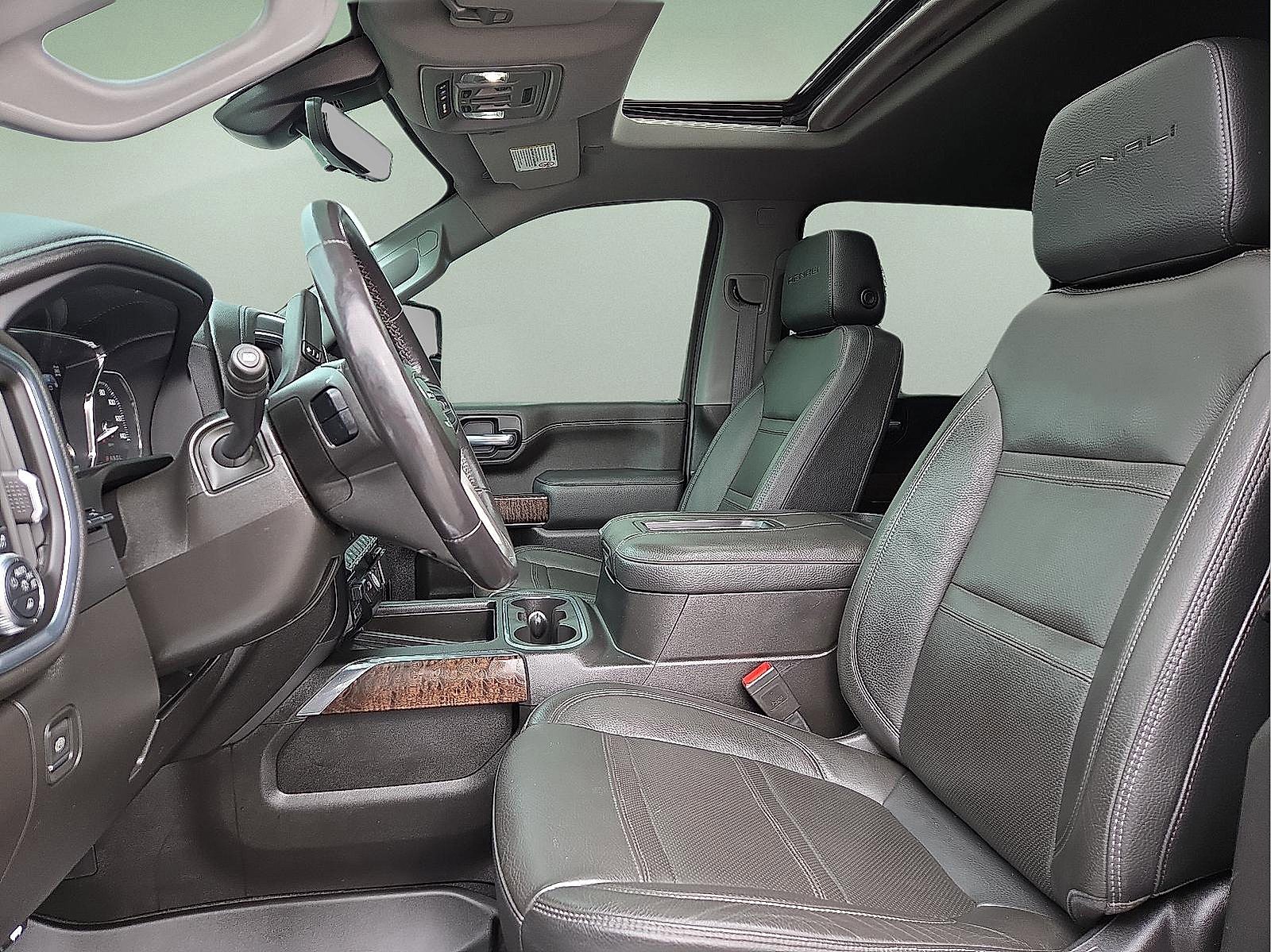 Used 2022 GMC Sierra 3500 Denali w/ Denali Ultimate Package image 14