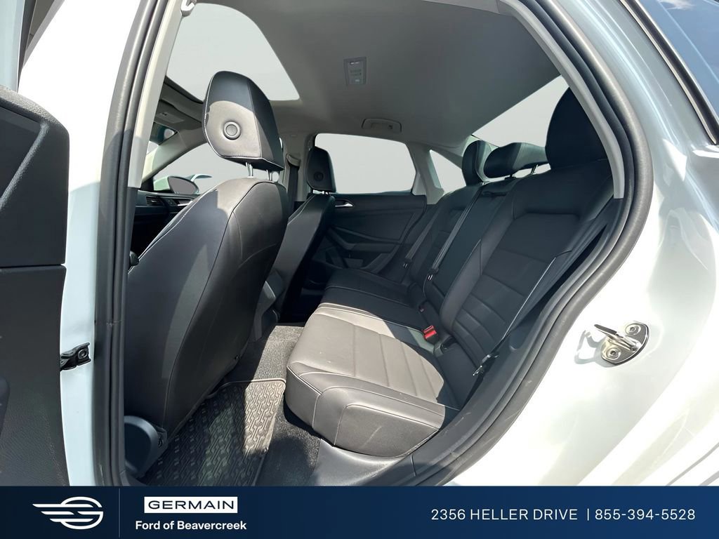 Used 2024 Volkswagen Jetta SE image 22