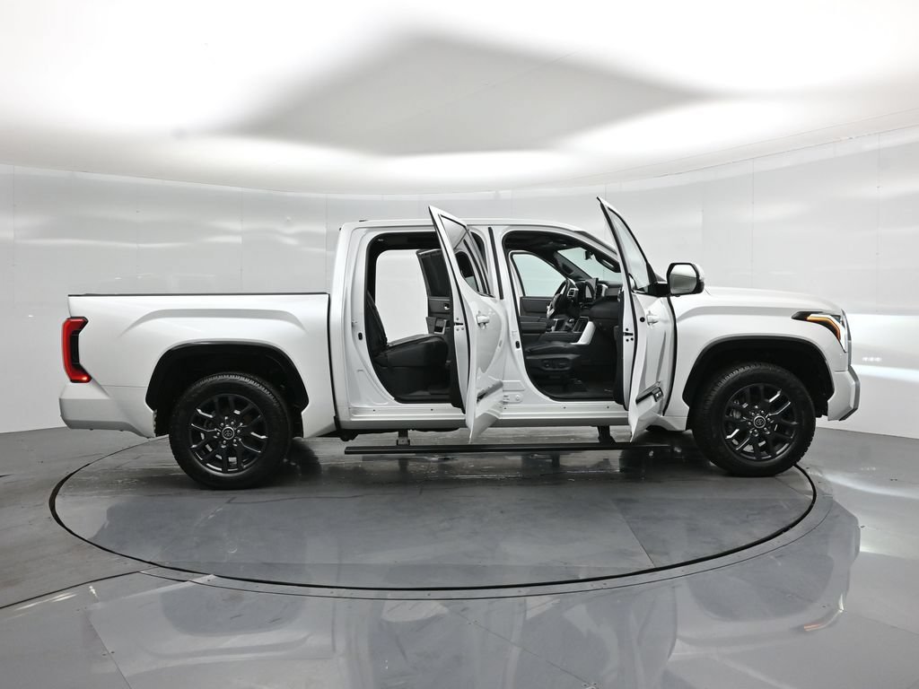 Used 2022 Toyota Tundra Platinum w/ Advanced Package RWD image 5