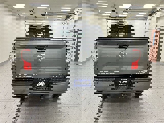 Used 2019 Nissan Titan PRO-4X w/ Pro-4x Convenience Package image 2