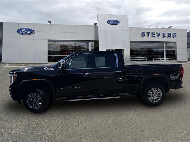 Used 2023 GMC Sierra 2500 Denali w/ Denali Ultimate Package AWD/4WD image 3