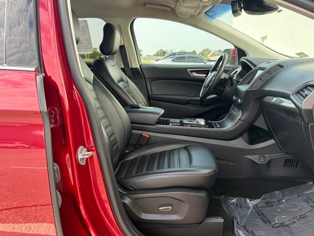 Certified 2019 Ford Edge SEL w/ Equipment Group 201A AWD/4WD image 31