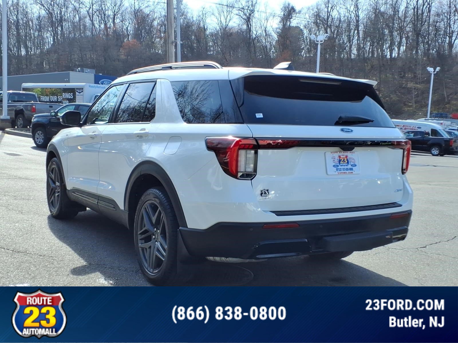 Certified 2025 Ford Explorer ST-Line w/ Premium Package AWD/4WD image 3