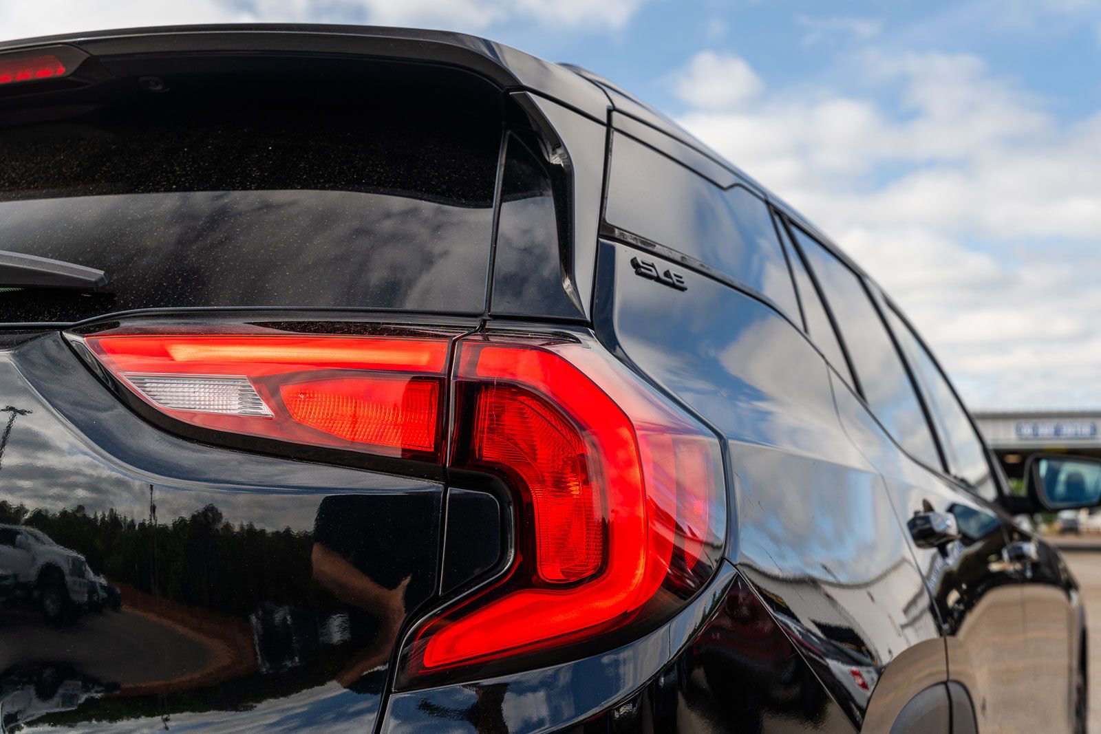 Used 2019 GMC Terrain SLE w/ Driver Convenience Package AWD/4WD image 21