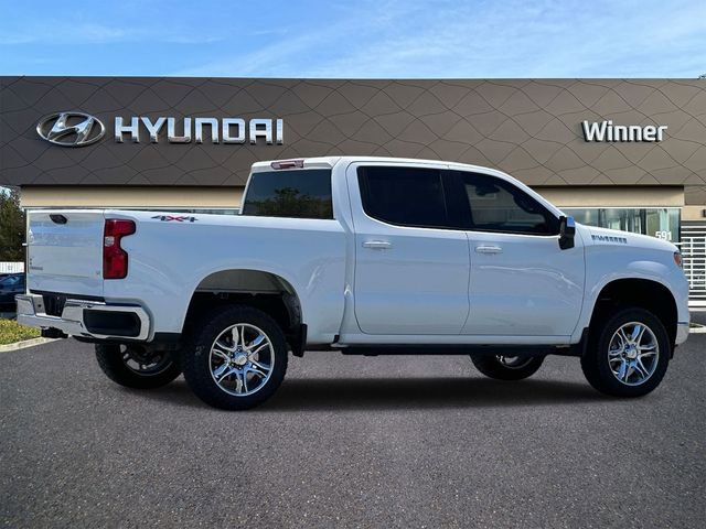 Used 2024 Chevrolet Silverado 1500 LT AWD/4WD image 3