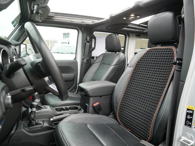 Used 2023 Jeep Wrangler Unlimited Sahara w/ Cold Weather Group AWD/4WD image 14