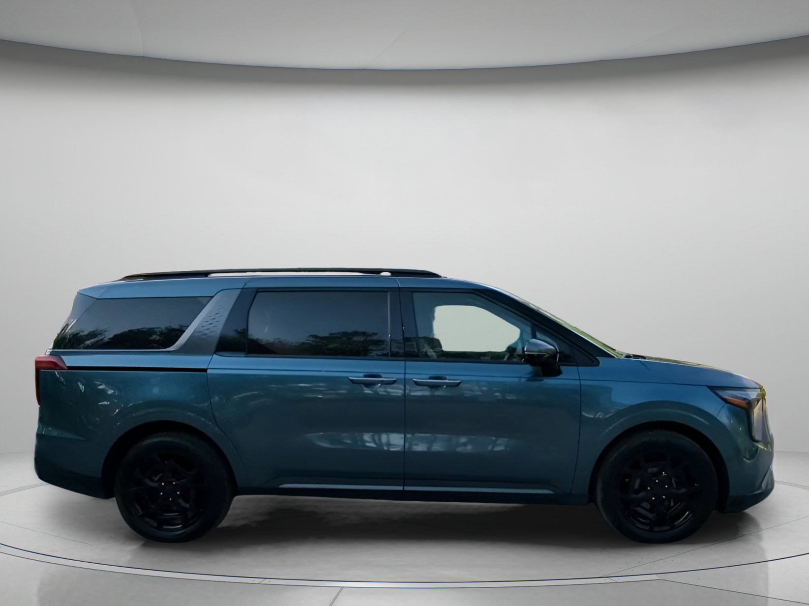 Used 2025 Kia Carnival SX Prestige FWD image 33