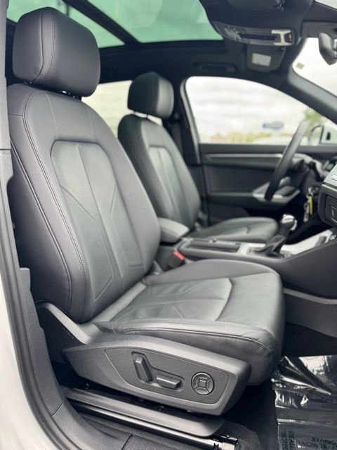 Used 2025 Audi Q3 2.0T Premium AWD/4WD image 30