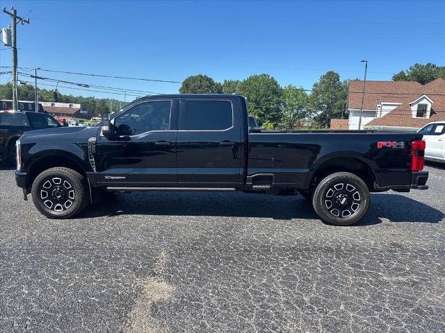 Certified 2025 Ford F250 Platinum AWD/4WD image 4