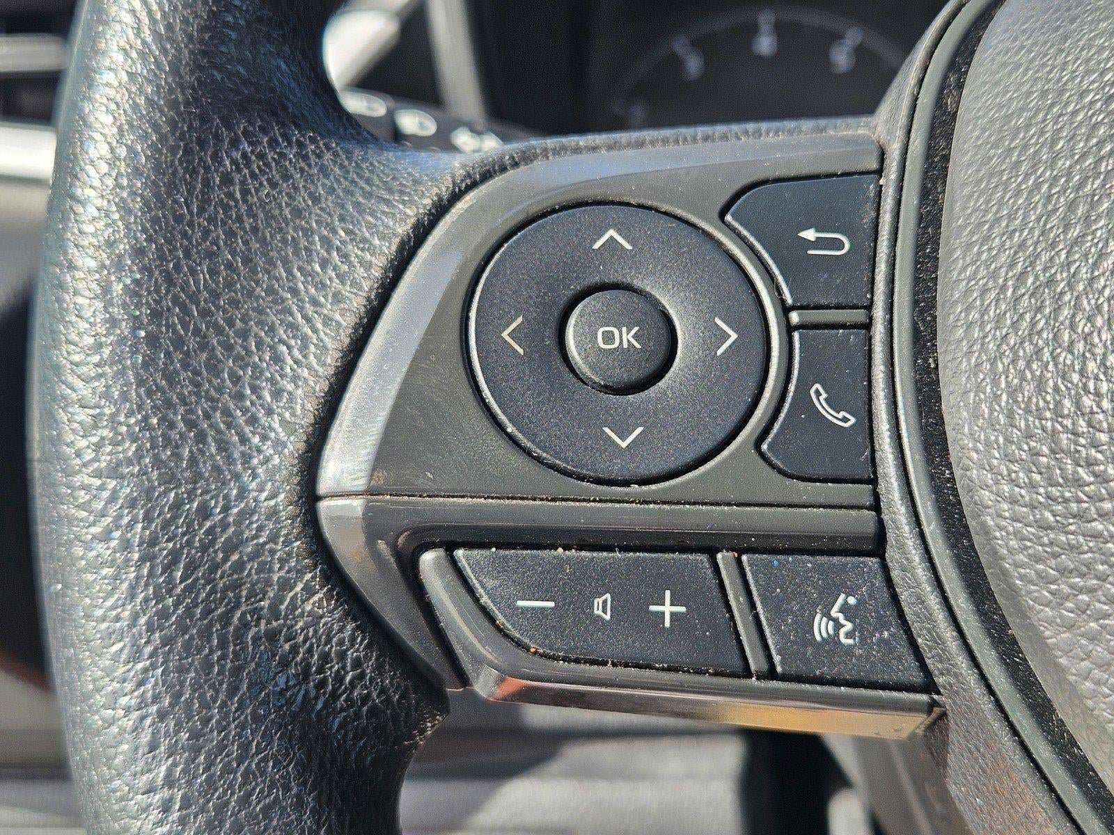 Used 2025 Toyota Corolla LE FWD image 16