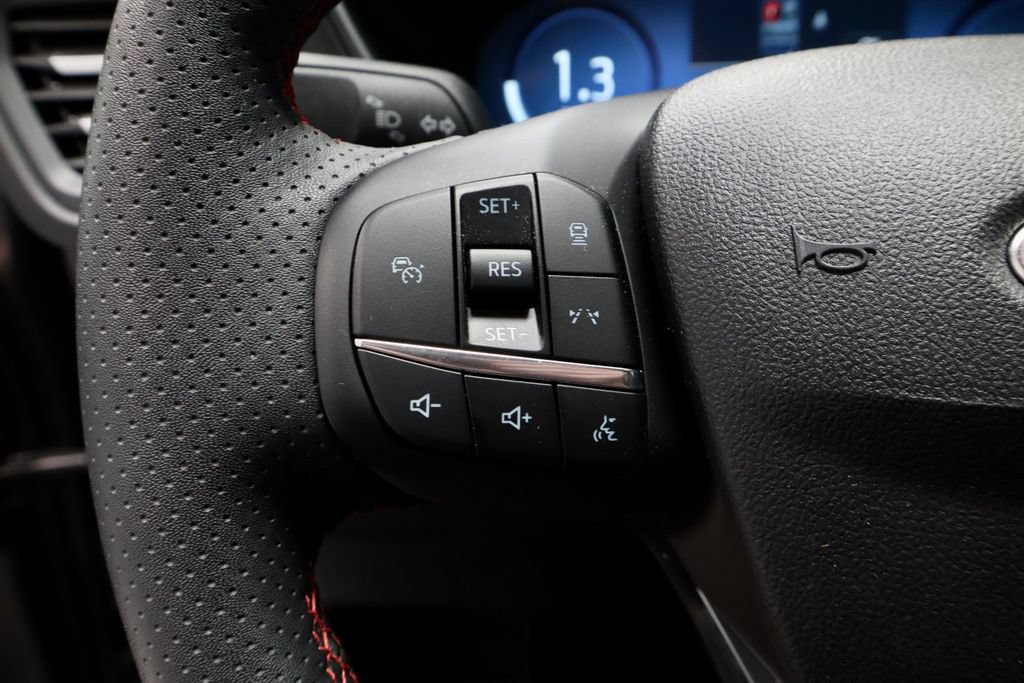 Certified 2025 Ford Escape ST-Line Elite w/ Premium Technology Package AWD/4WD image 29